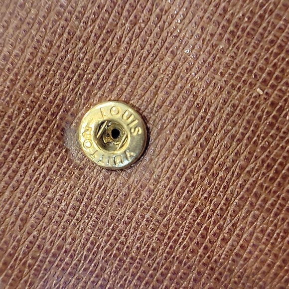 LOUIS VUITTON Monogram Wallet - Picture 11 of 11